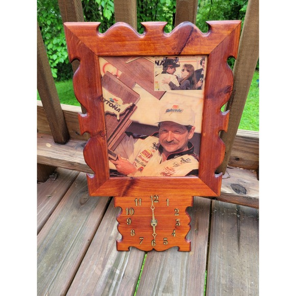 Vintage Dale Earnhardt Wall Clock - Picture 1 of 2